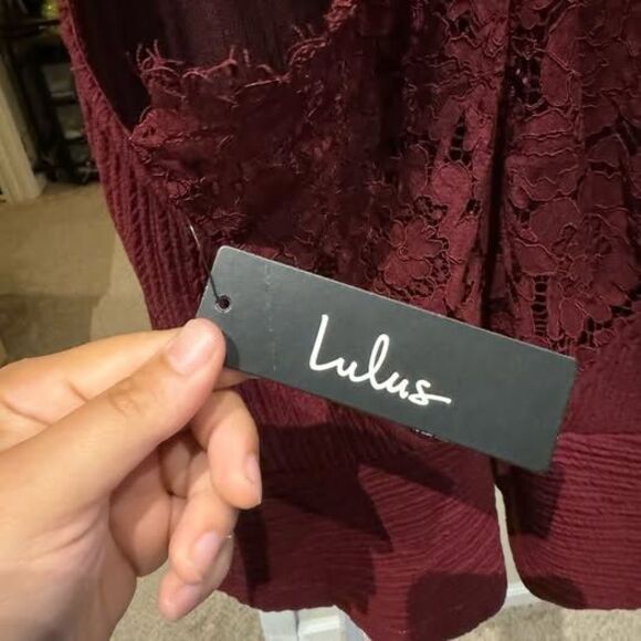 Lulus Perfect Scene Burgundy Lace Peplum Tank Top - Size Large - NWT - Picture 8 of 9